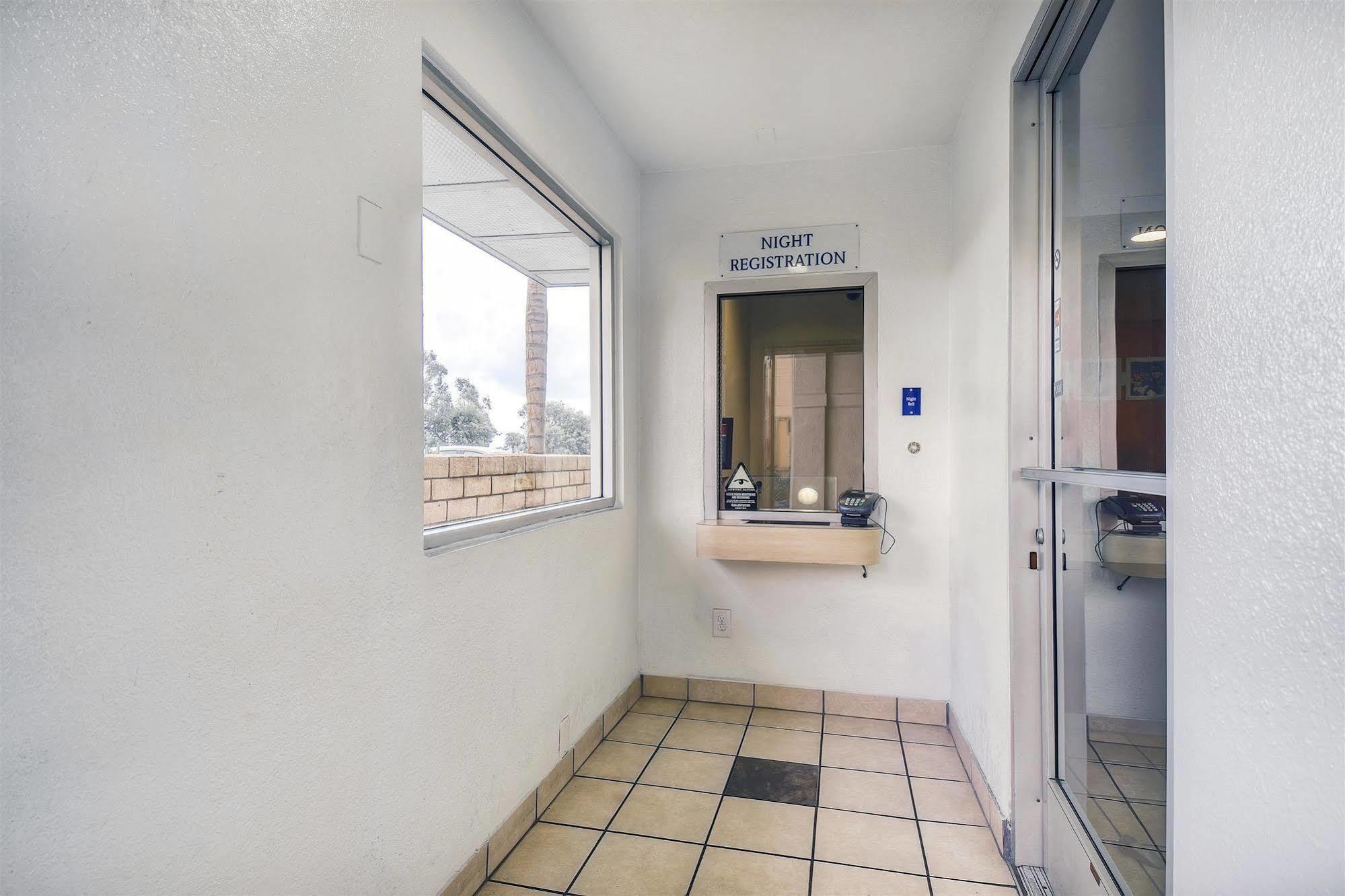 Motel 6-Chino, Ca - Los Angeles Area Dış mekan fotoğraf